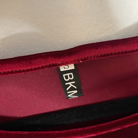 BKM LONG SLEEVE RED VELVET DRESS (S) - Picture 4 of 6